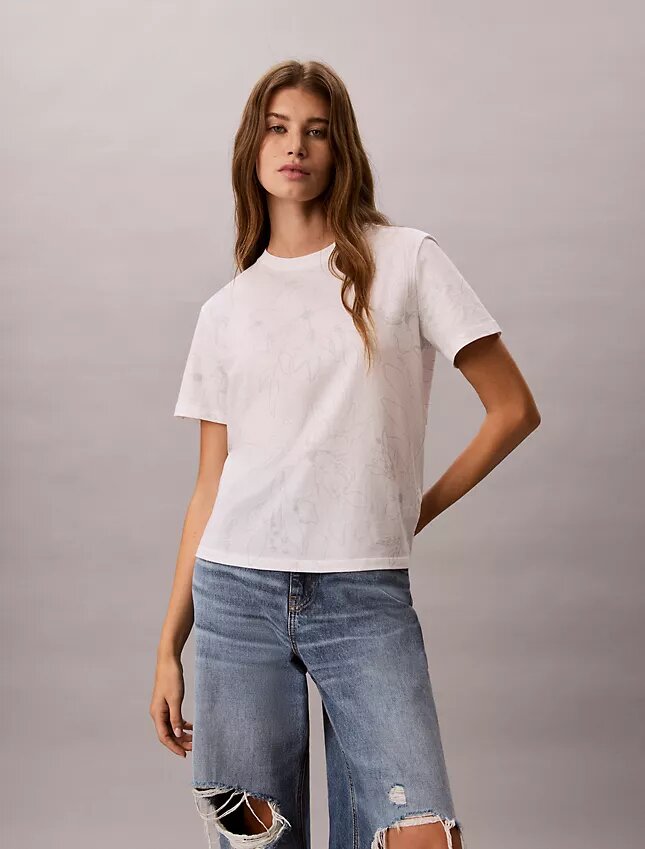 T-shirt classique à imprimé floral T-shirt classique à imprimé floral