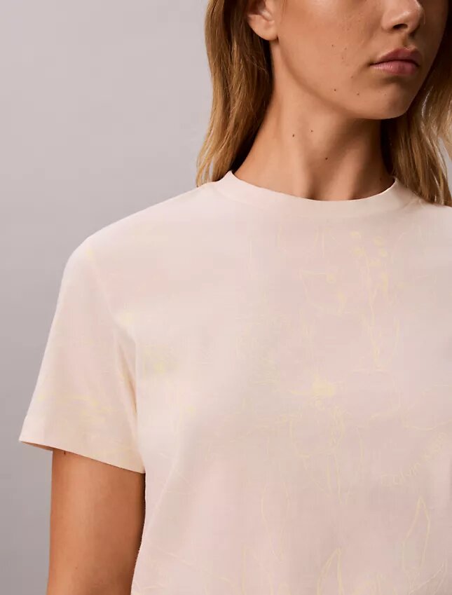 T-shirt classique à imprimé floral T-shirt classique à imprimé floral