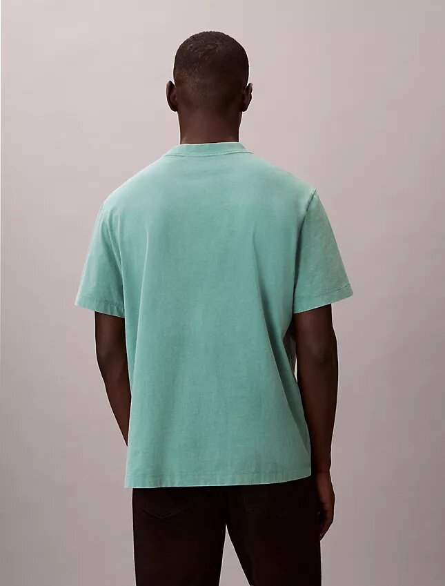 T-shirt classique à logo et effet délavé à l’acide T-shirt classique à logo et effet délavé à l’acide