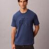 T-shirt classique à monogramme en relief T-shirt classique à monogramme en relief