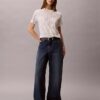 T-shirt classique à motif floral T-shirt classique à motif floral