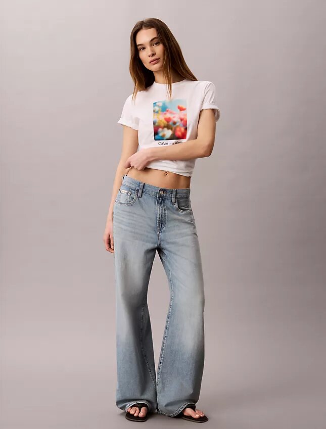 T-shirt classique à motif floral T-shirt classique à motif floral