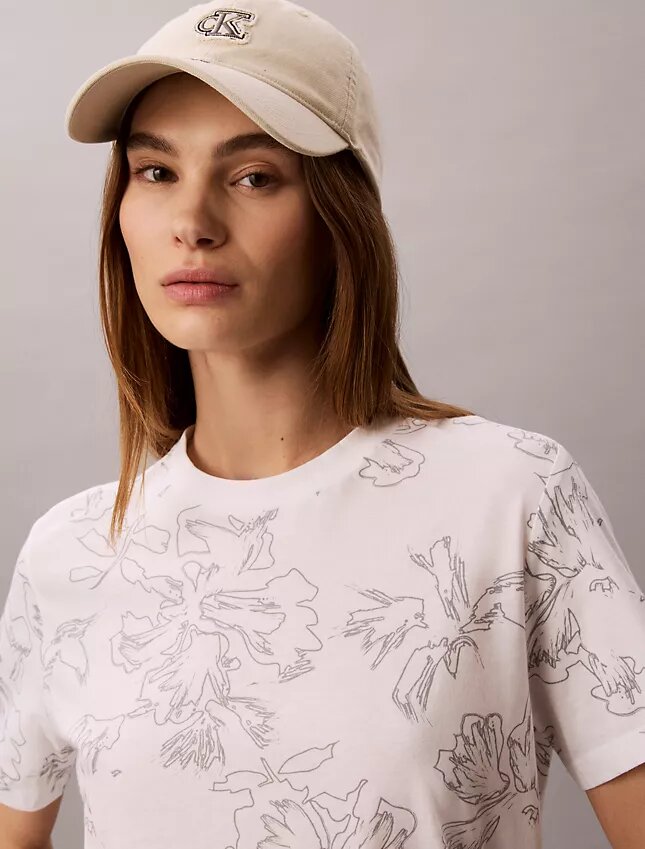 T-shirt classique à motif floral T-shirt classique à motif floral