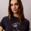 T-shirt classique à motif floral T-shirt classique à motif floral