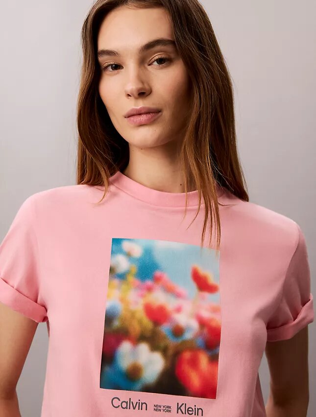 T-shirt classique à motif floral T-shirt classique à motif floral