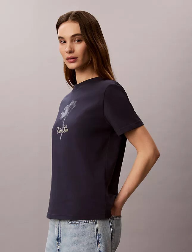 T-shirt classique à motif floral T-shirt classique à motif floral