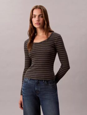 T-shirt à col en U en coton côtelé