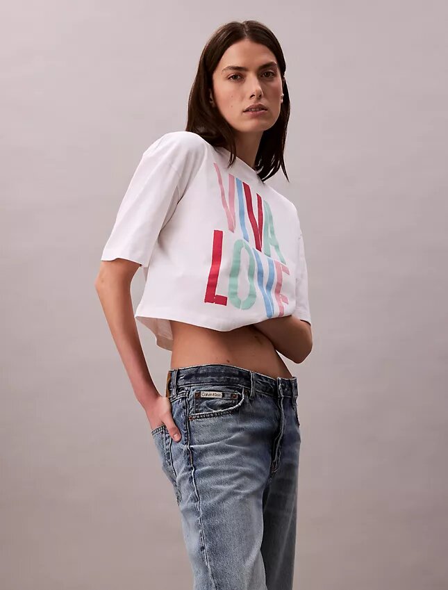T-shirt court et ample Marc Hundley Pride Viva Love T-shirt court et ample Marc Hundley Pride Viva Love