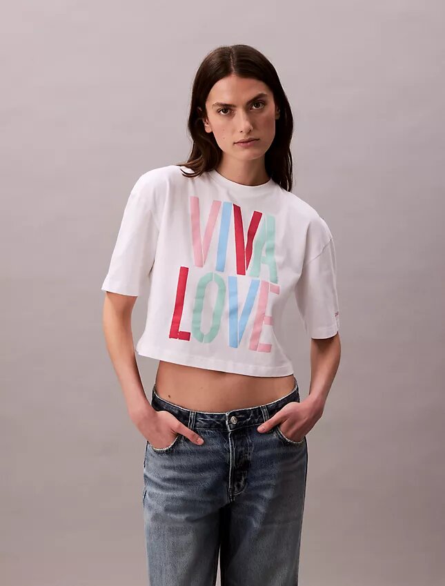 T-shirt court et ample Marc Hundley Pride Viva Love T-shirt court et ample Marc Hundley Pride Viva Love