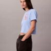 T-shirt court et carré avec logo en lettres cursives T-shirt court et carré avec logo en lettres cursives