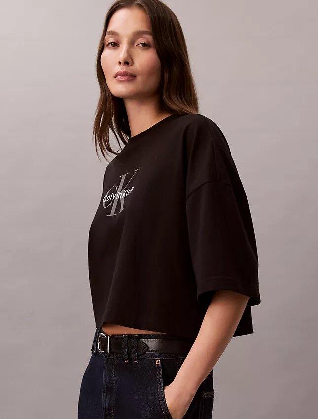 T-shirt court et carré Monologo T-shirt court et carré Monologo