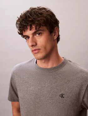 T-shirt décontracté avec Monogram brodé