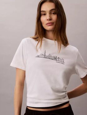 T-shirt graphique classique avec vue de New York