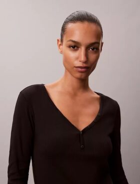 T-shirt Henley en Cotton Stretch côtelé T-shirt Henley en Cotton Stretch côtelé