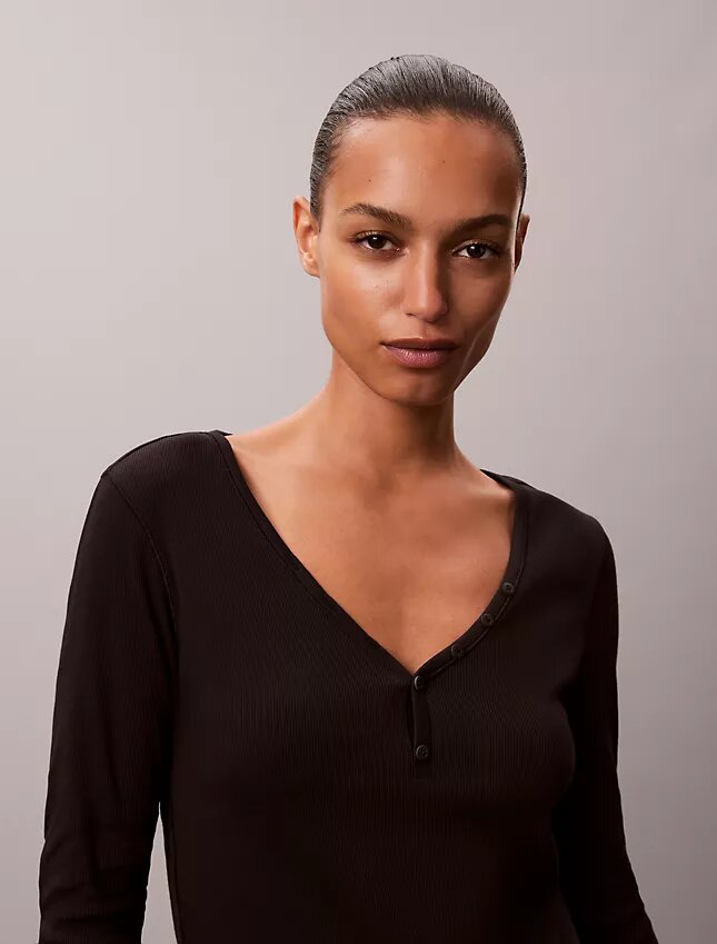 T-shirt Henley en Cotton Stretch côtelé T-shirt Henley en Cotton Stretch côtelé