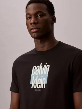 T-shirt moderne à logo graphique Calvin Klein