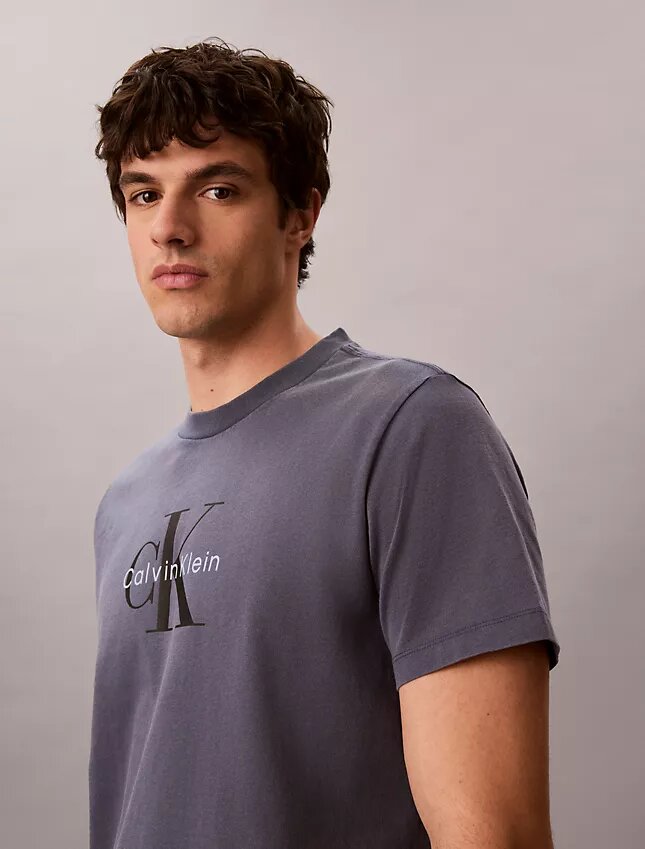 T-shirt Monologo délavé à l’acide T-shirt Monologo délavé à l’acide