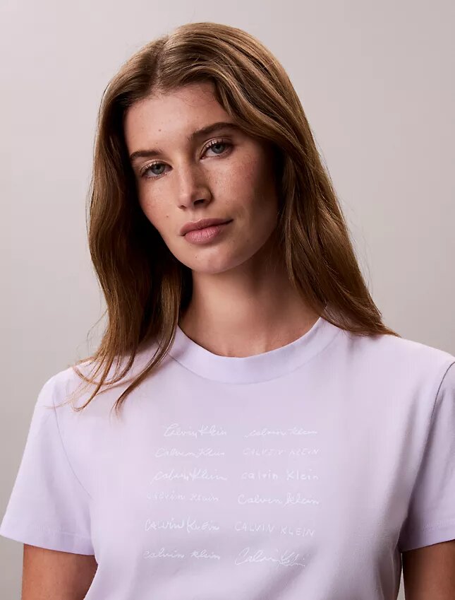 T-shirt slim avec logo en lettres T-shirt slim avec logo en lettres