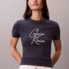 T-shirt slim avec logo en relief T-shirt slim avec logo en relief