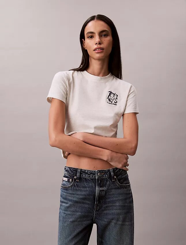 T-shirt slim avec logo floral T-shirt slim avec logo floral