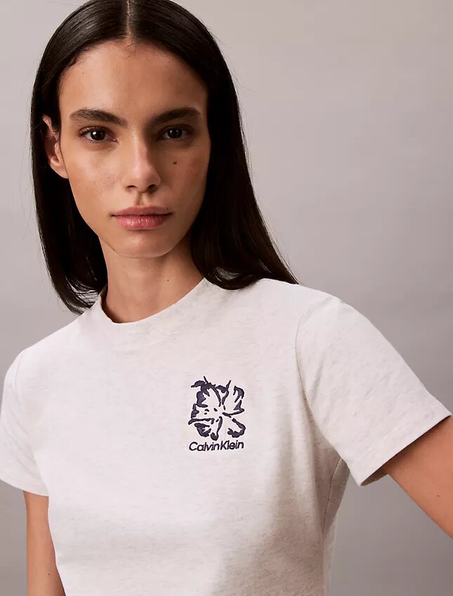 T-shirt slim avec logo floral T-shirt slim avec logo floral