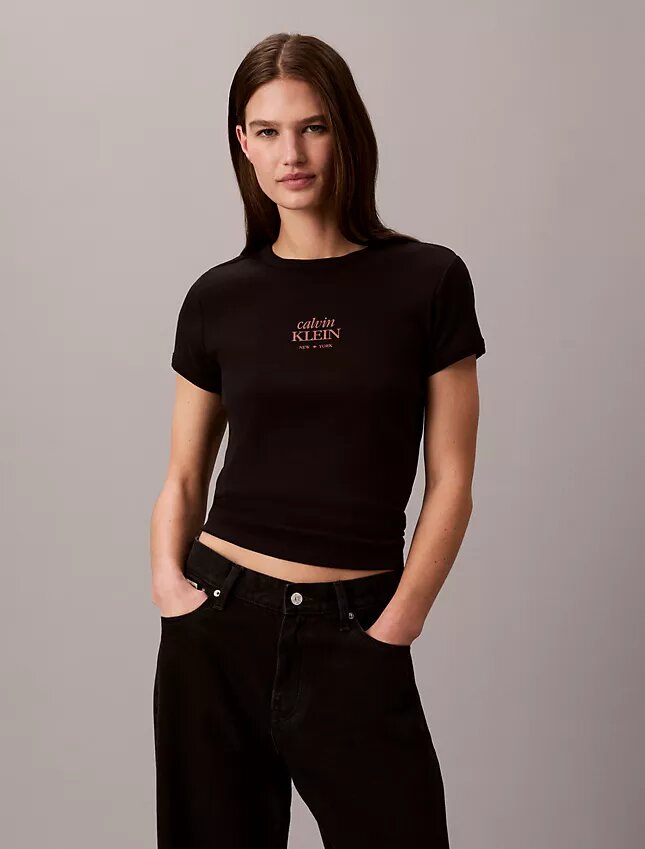 T-shirt slim à côtes avec logo graphique T-shirt slim à côtes avec logo graphique
