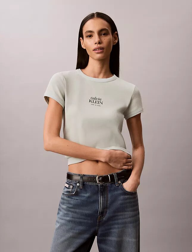 T-shirt slim à côtes avec logo graphique T-shirt slim à côtes avec logo graphique