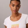 T-shirt slim à encolure dégagée Pride T-shirt slim à encolure dégagée Pride