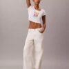 T-shirt slim à encolure dégagée Pride T-shirt slim à encolure dégagée Pride