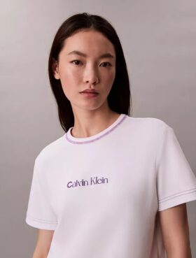 T-shirt slim à logo brodé