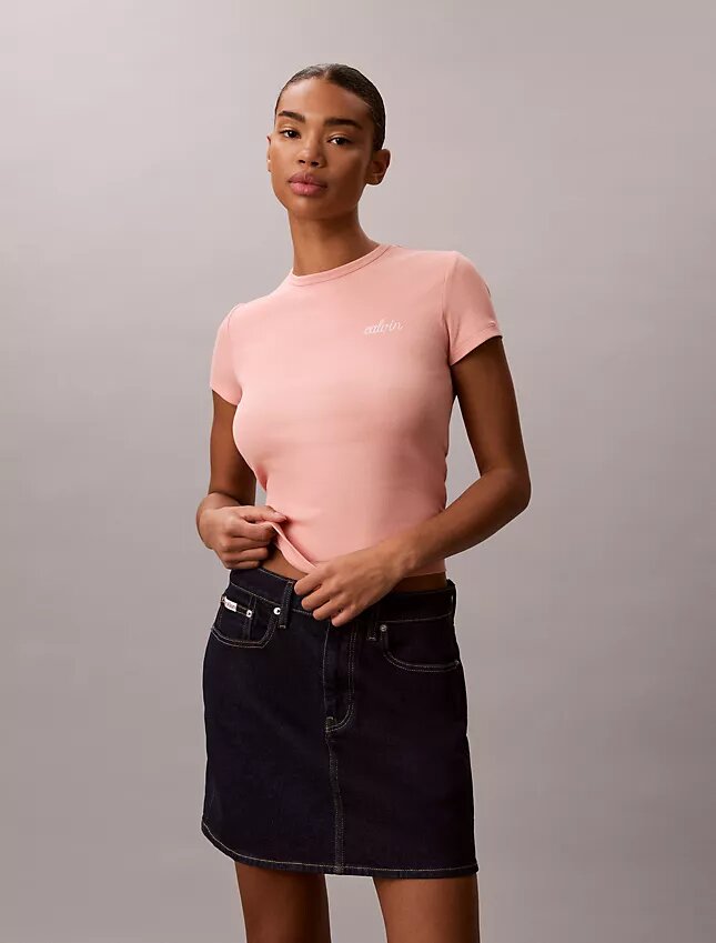 T-shirt slim à logo et côtes profilées T-shirt slim à logo et côtes profilées