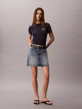 T-shirt slim à logo incurvé