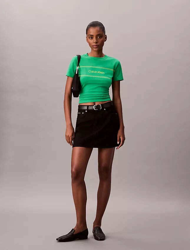 T-shirt slim à motif logo rayé T-shirt slim à motif logo rayé