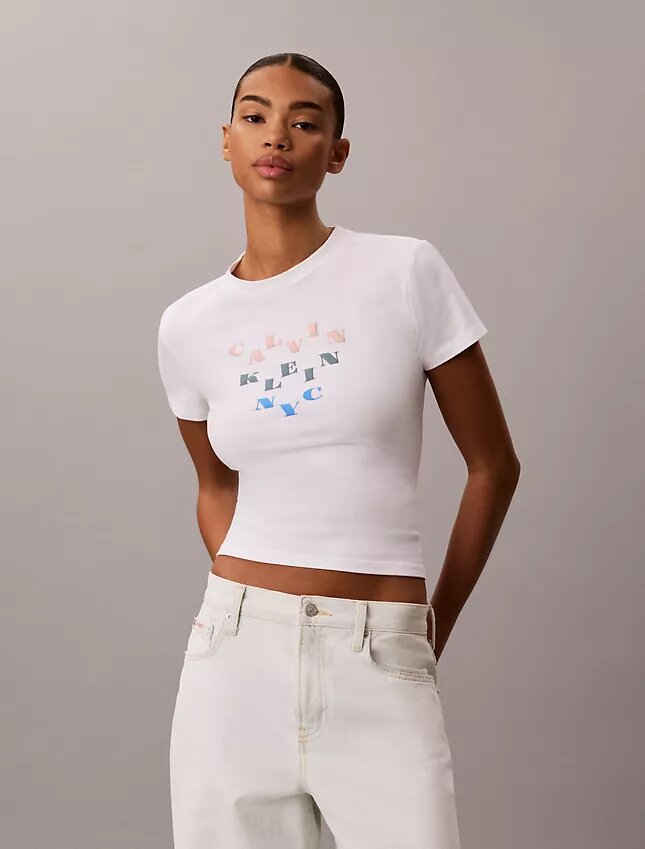 T-shirt slim à volants avec logo T-shirt slim à volants avec logo