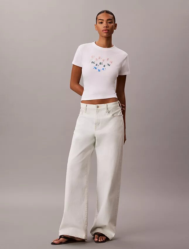 T-shirt slim à volants avec logo T-shirt slim à volants avec logo