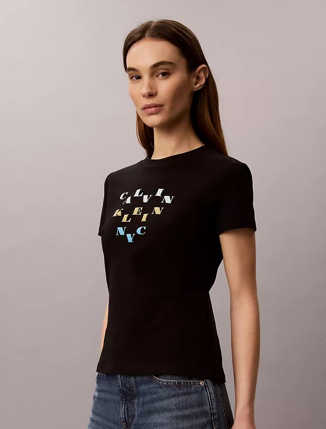T-shirt slim à volants avec logo T-shirt slim à volants avec logo