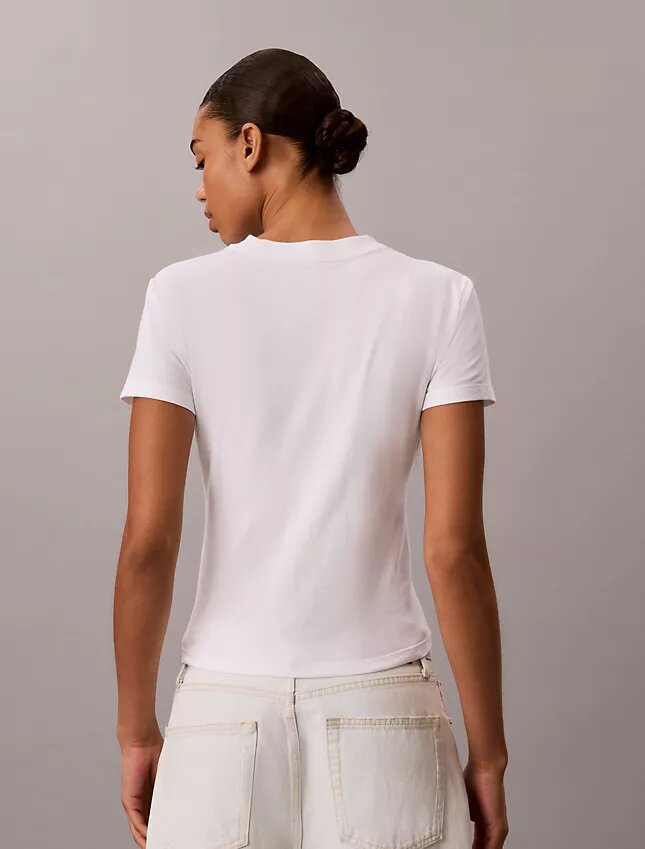 T-shirt slim à volants avec logo T-shirt slim à volants avec logo