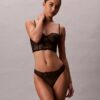 Thong en dentelle florale noire CK Black Thong en dentelle florale noire CK Black