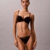 Thong en dentelle géométrique noir CK Black Thong en dentelle géométrique noir CK Black