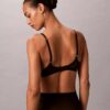 Thong taille haute en maille minimaliste Thong taille haute en maille minimaliste