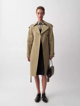 Trench-coat Jones