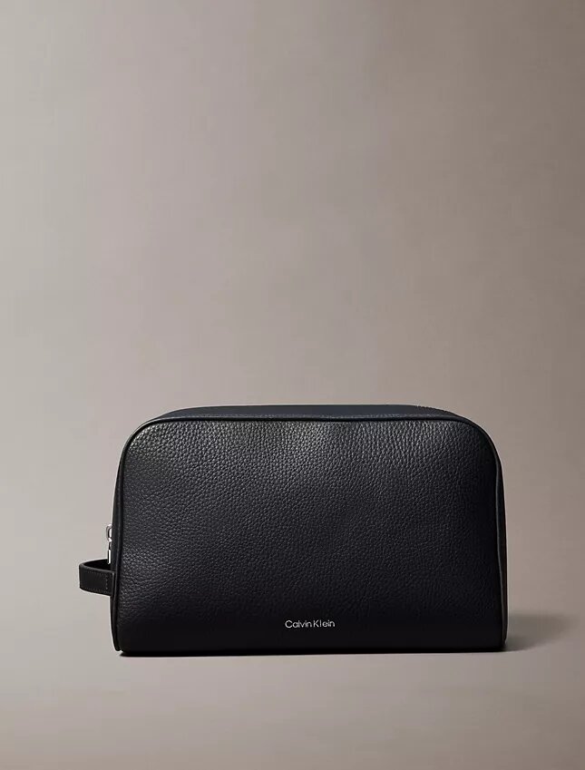 Trousse de toilette en cuir grainé Trousse de toilette en cuir grainé