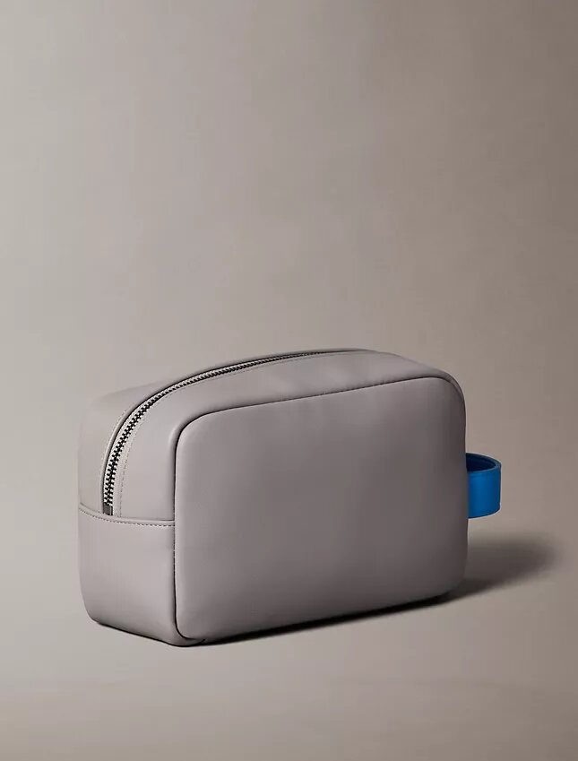 Trousse de toilette Monologo gaufrée Trousse de toilette Monologo gaufrée