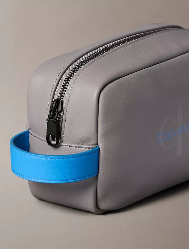 Trousse de toilette Monologo gaufrée Trousse de toilette Monologo gaufrée