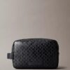 Trousse de toilette zippée avec logo sur toute la surface Trousse de toilette zippée avec logo sur toute la surface