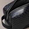 Trousse de toilette zippée avec logo sur toute la surface Trousse de toilette zippée avec logo sur toute la surface