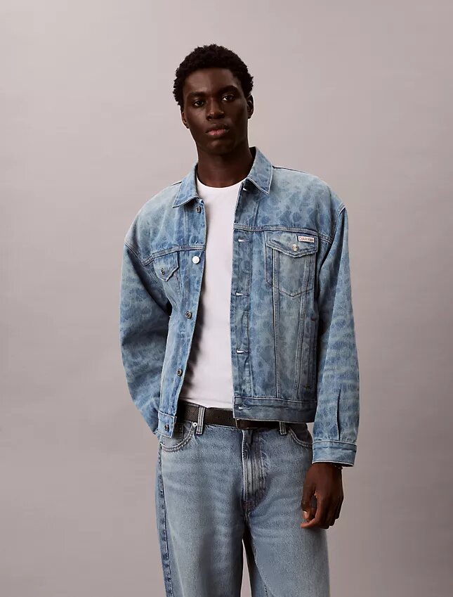 Trucker Jacket en denim des années 90 avec monogramme intégral Trucker Jacket en denim des années 90 avec monogramme intégral