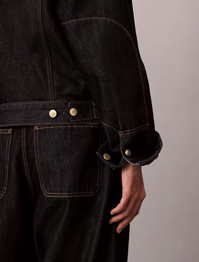Trucker Jacket en denim pour le Nouvel An lunaire Trucker Jacket en denim pour le Nouvel An lunaire