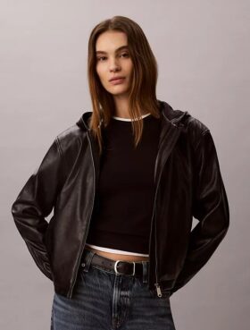 Veste à capuche en simili cuir