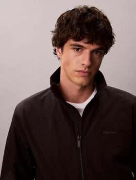 Veste coupe-vent mate